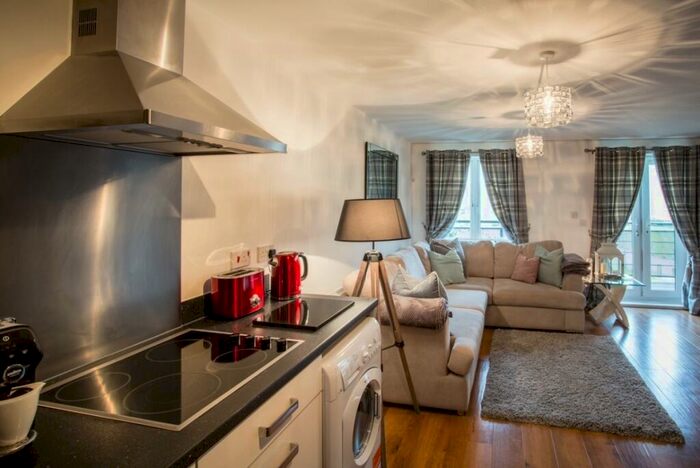 2 Bedroom Apartment To Rent In Kingsquarter Maidenhead, SL6