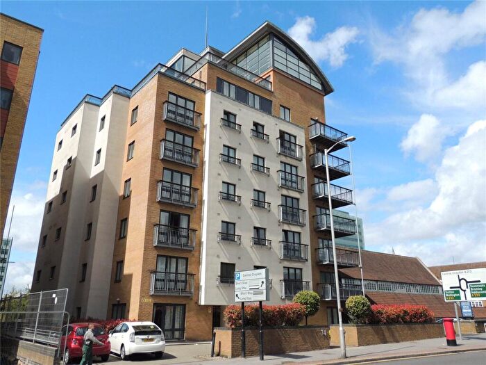 2 Bedroom Apartment To Rent In Park Lane, Croydon, CR0