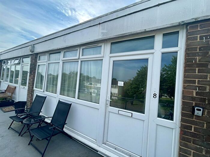 2 Bedroom Flat To Rent In Holmleigh Parade, Tuffley, Gloucester, GL4