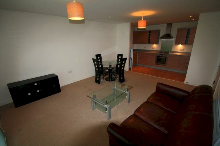 2 Bedroom Apartment To Rent In Bouverie Court, Leeds, LS9