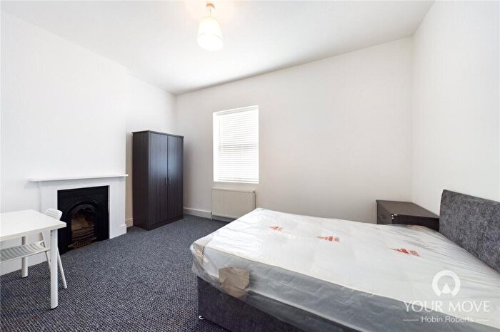 4 Bedroom House To Rent In Vernon Terrace, Northampton, NN1