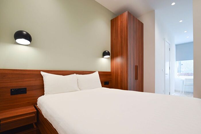 Studio To Rent In Hornsey Road, Holloway, N7