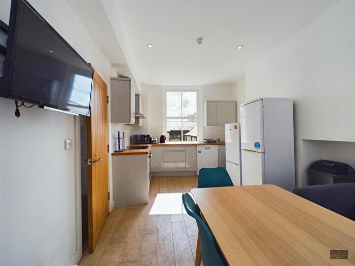 5 Bedroom Semi Detached House To Rent In Bartholomew Street West, Exeter, EX4