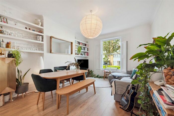 2 Bedroom Flat To Rent In Richborne Terrace, London, SW8