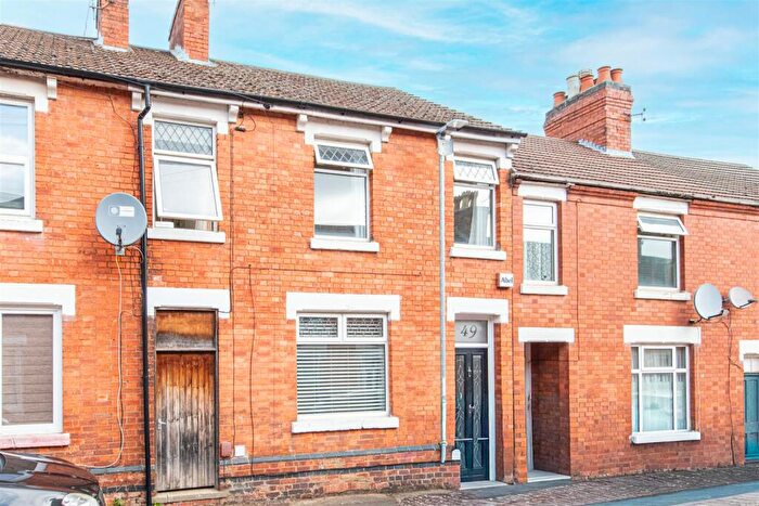 3 Bedroom Terraced House To Rent In Princes Street, Kettering, NN16