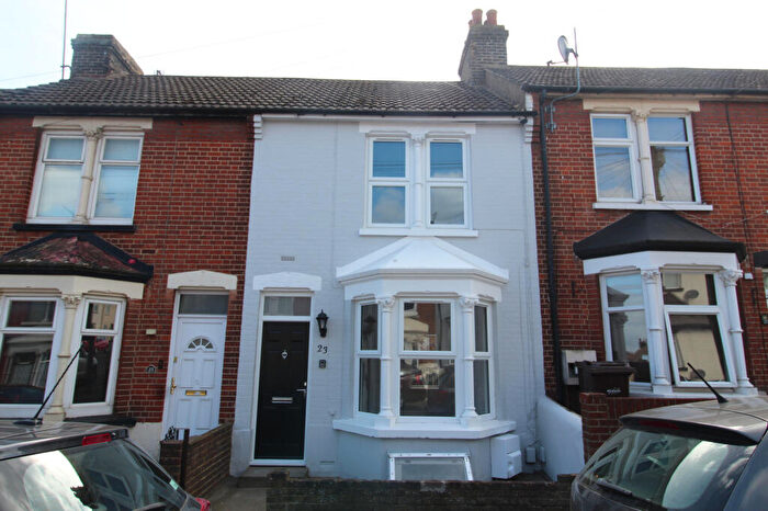 3 Bedroom Terraced House To Rent In Portland Road, Gillingham, ME7