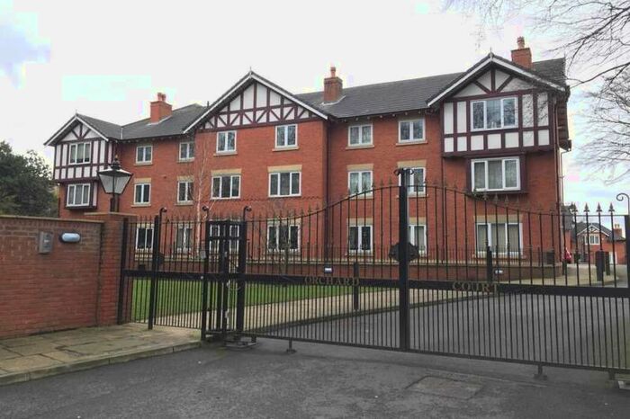 2 Bedroom Flat To Rent In Orchard Court, Bury, BL9