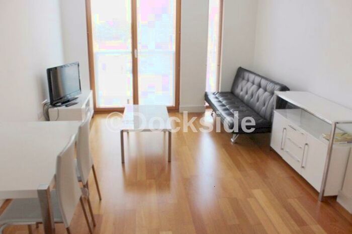 1 Bedroom Apartment To Rent In The Quays, Chatham Maritime, ME4