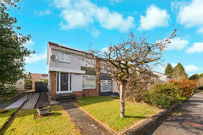 3 Bedroom Semi Detached House For Sale In Finglen Gardens, Milngavie, Glasgow, East Dunbartonshire, G62