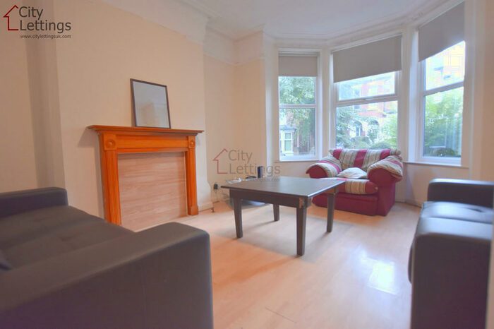 5 Bedroom Semi-Detached House To Rent In Douglas Road, Lenton, NG7