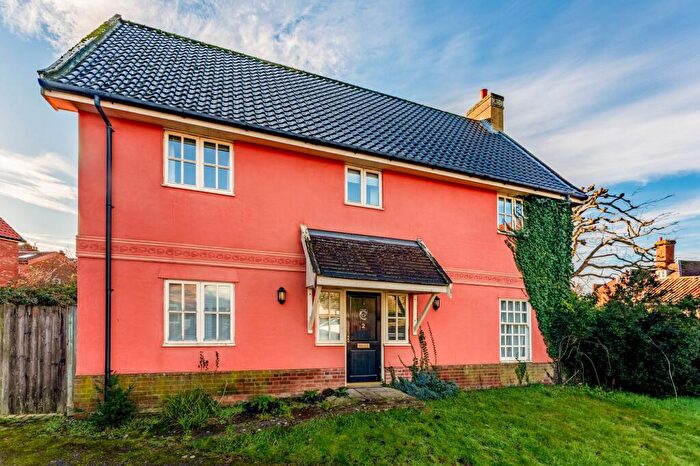 4 Bedroom Detached House For Sale In Linden Court, Eye, IP23