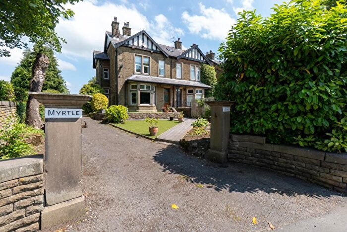 6 Bedroom Semi-Detached House For Sale In Gisburn Road, Barnoldswick, BB18