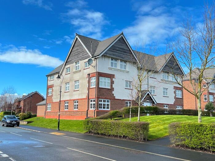 2 Bedroom Flat To Rent In Nile Close, FY8