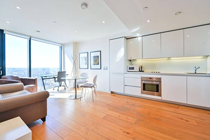 1 Bedroom Flat To Rent In Walworth Road, Elephant And Castle, London, SE1