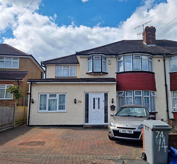 1 Bedroom Property To Rent In Double Room Wembley Park No Bills, HA9