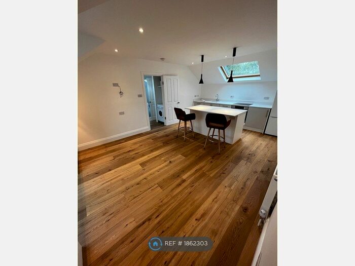 2 Bedroom Flat To Rent In Stonebridge Park, London, NW10