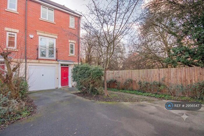 3 Bedroom Terraced House To Rent In Parkway, Derby, DE73