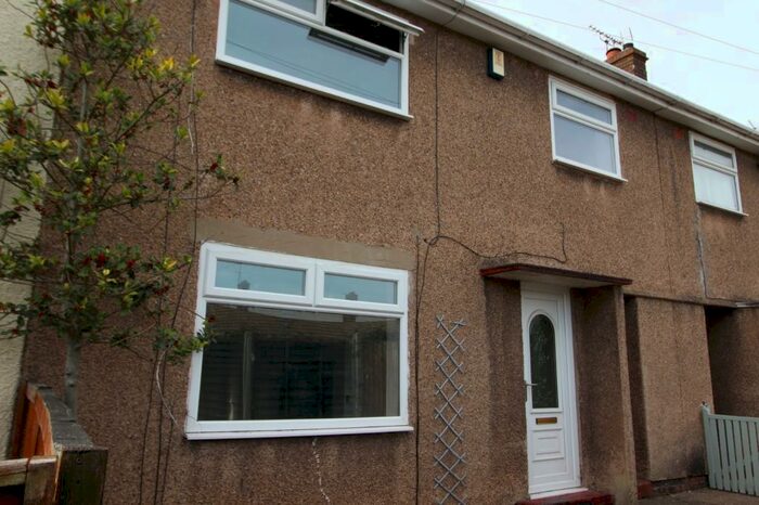 3 Bedroom Semi-Detached House To Rent In Berryhill Grove, Gedling, Nottingham, NG4