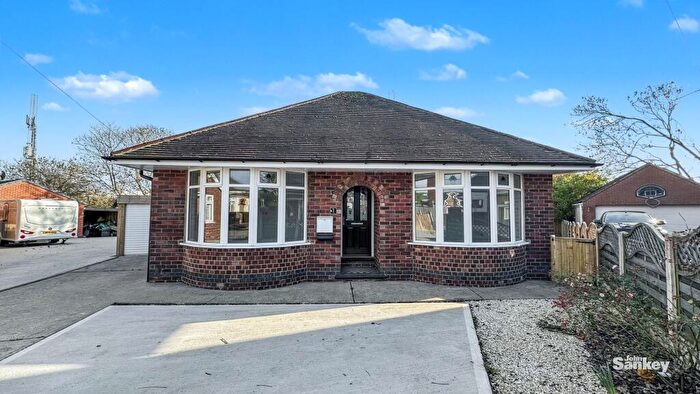 2 Bedroom Detached Bungalow For Sale In Wilson Avenue, Kirkby-In-Ashfield, NG17