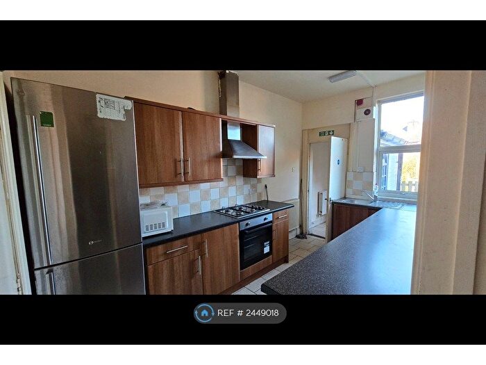 4 Bedroom Terraced House To Rent In Hampton Road, Sheffield, S5