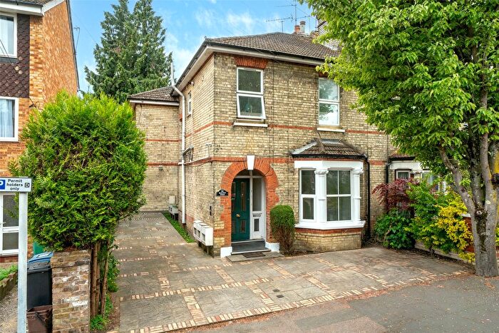 3 Bedroom Flat For Sale In Malden Road, Watford, Hertfordshire, WD17