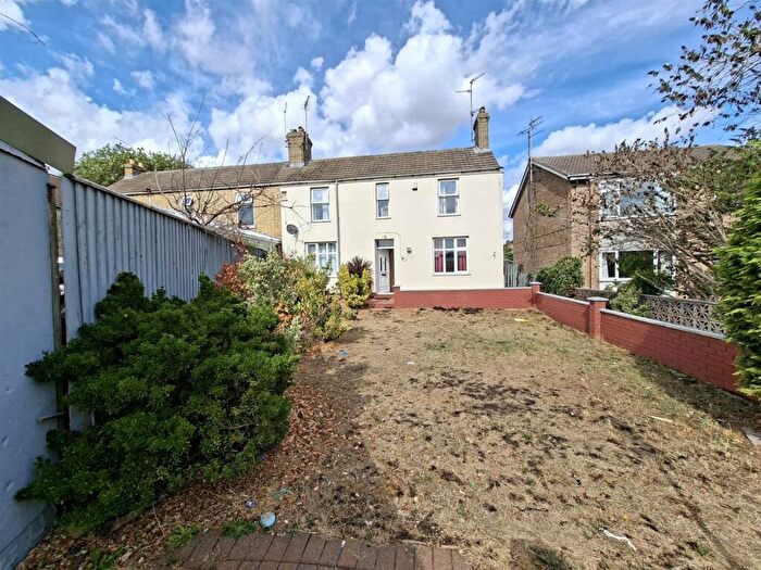 3 Bedroom House To Rent In Dogsthorpe Road, Peterborough, PE1