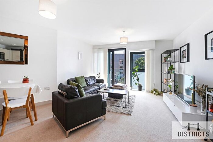 2 Bedroom Flat For Sale In Montreal House, Surrey Quays, SE16