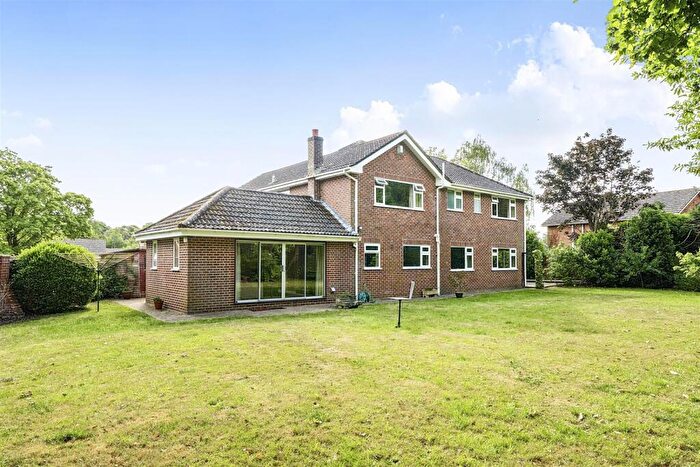 4 Bedroom Detached House For Sale In Floral Farm, Wimborne, BH21