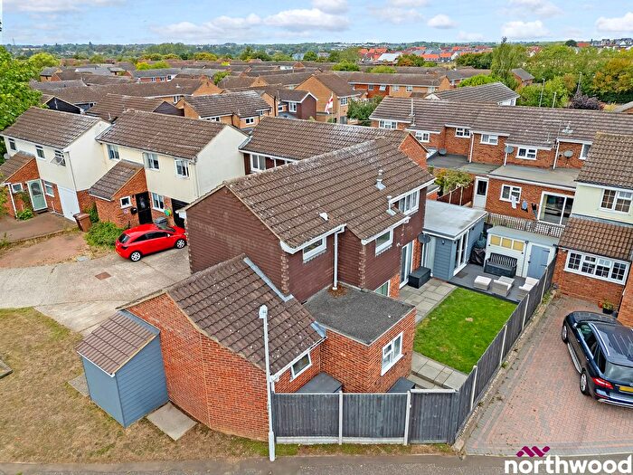 5 Bedroom End Terrace House For Sale In Paddock Drive, Springfield, Chelmsford, CM1