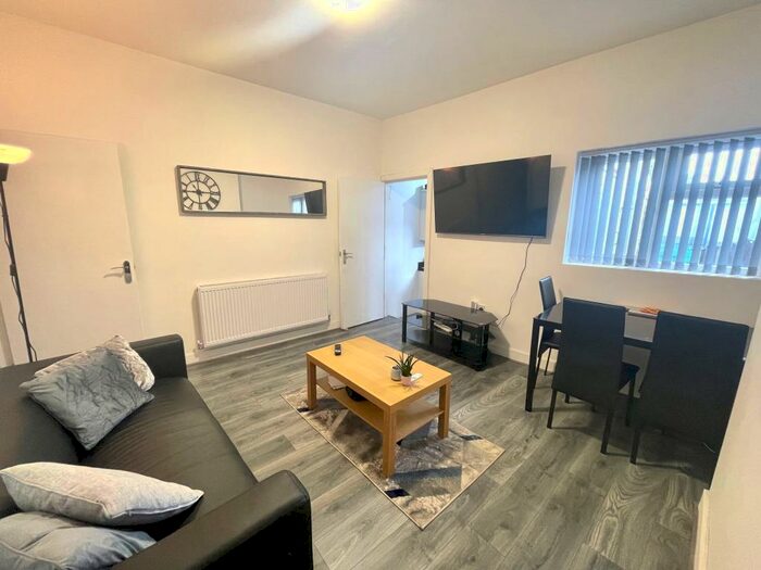 House To Rent In Pershore Road, Selly Park, B30