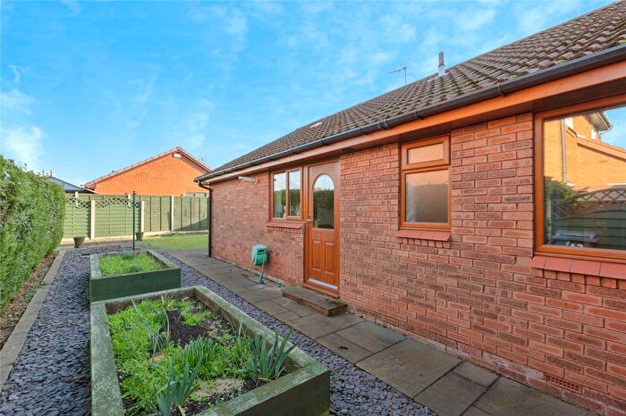 2 Bedroom Bungalow For Sale In Osprey Road, Leicester, Leicestershire, LE4