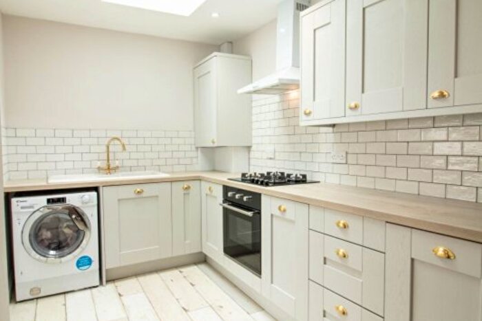 6 Bedroom Property To Rent In Dell Street, Liverpool, L7