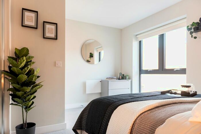 2 Bedroom Flat To Rent In Bartholomew Street, Newbury, RG14