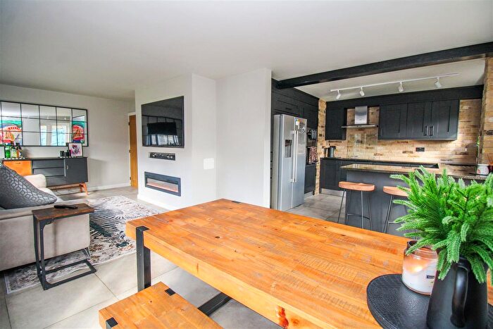 4 Bedroom Terraced House For Sale In Abbotsweld, Harlow, CM18