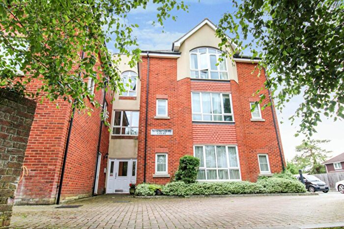 2 Bedroom Apartment To Rent In Salisbury Road, Sempringham Court Salisbury Road, SN8
