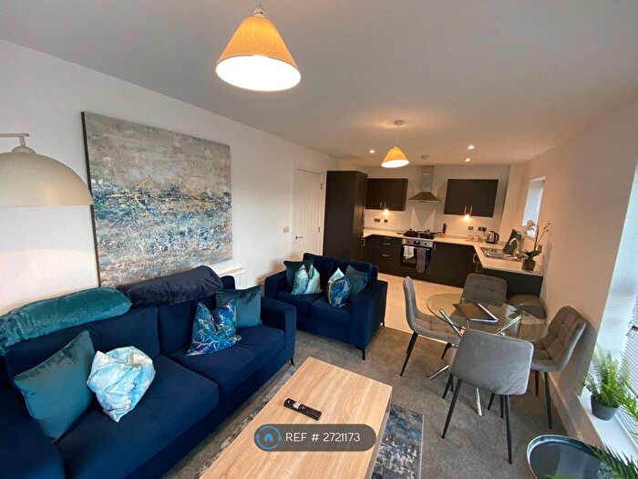 2 Bedroom Flat To Rent In Gospel Heights, Heswall, CH60