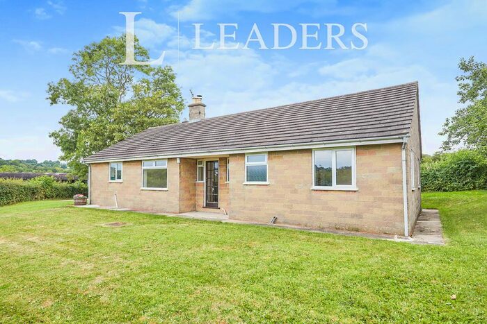 3 Bedroom Bungalow To Rent In Biggin, Ashbourne, DE6