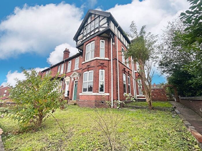 6 Bedroom End Of Terrace House For Sale In John Street, Brierley Hill, DY5