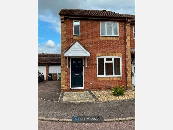 3 Bedroom Semi-Detached House To Rent In Compton Way, Earls Barton, NN6