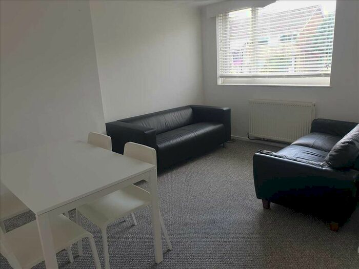 1 Bedroom Property To Rent In Tenterden Drive, Canterbury, CT2