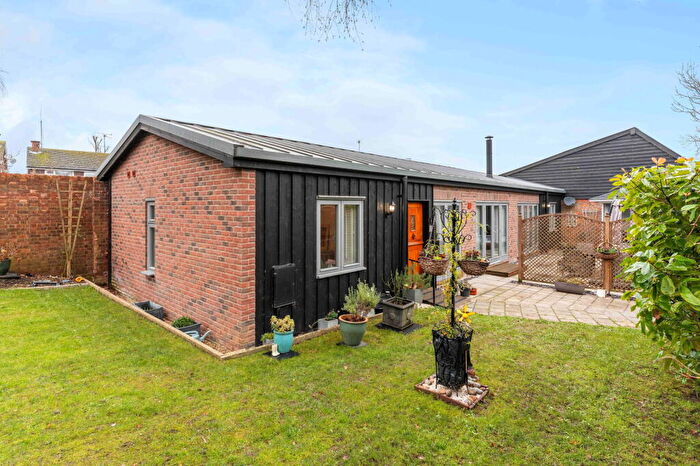 2 Bedroom Semi-Detached Bungalow For Sale In Superb Bedroom Bungalow, Widford, SG12