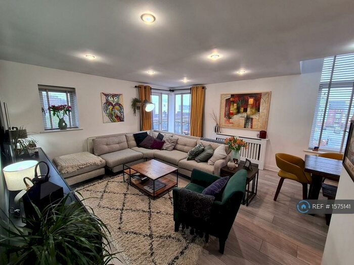 2 Bedroom Penthouse To Rent In Hopkinson Court, Chester, CH1