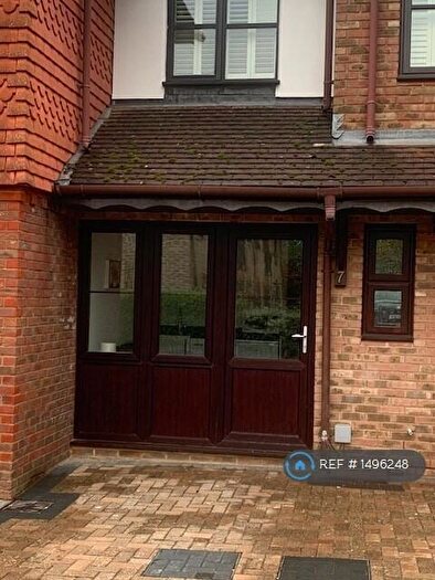 Studio To Rent In Banstead, Surrey, SM7