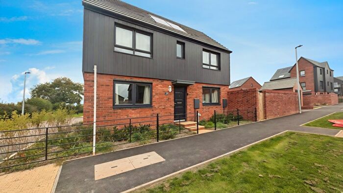 3 Bedroom Detached House For Sale In Hutchinson Road, Yate, Bristol, BS37