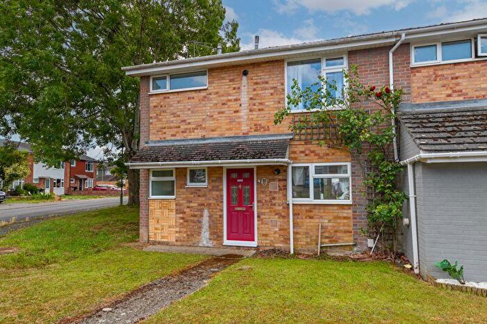 3 Bedroom End Of Terrace House For Sale In Sullivan Way, Purbrook, PO7
