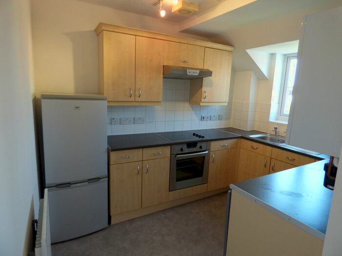 1 Bedroom Flat To Rent In Curtis Street, Swindon, SN1