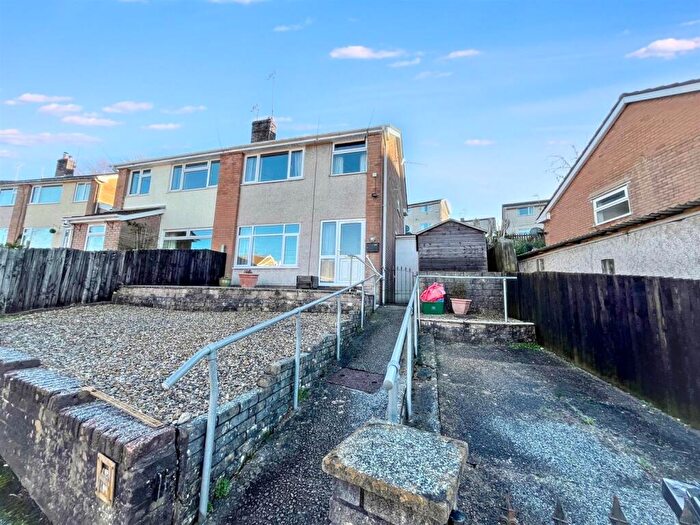 3 Bedroom Semi-Detached House For Sale In Grosvenor Road, Bassaleg, Newport, NP10