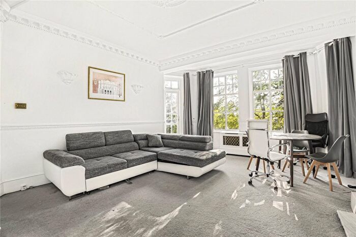 3 Bedroom Flat To Rent In Maida Vale, London, W9