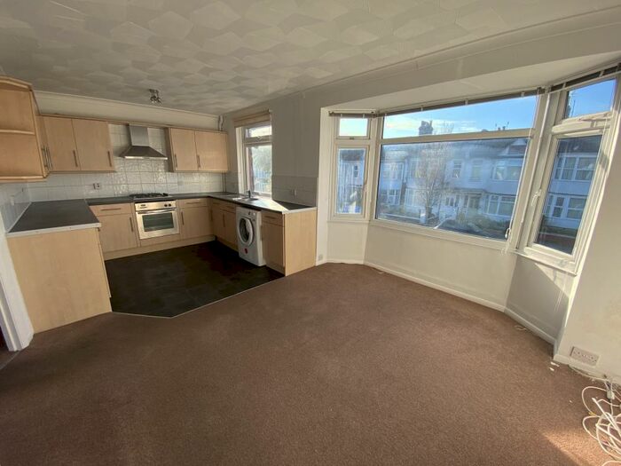 2 Bedroom Maisonette To Rent In Portland Villas, BN3