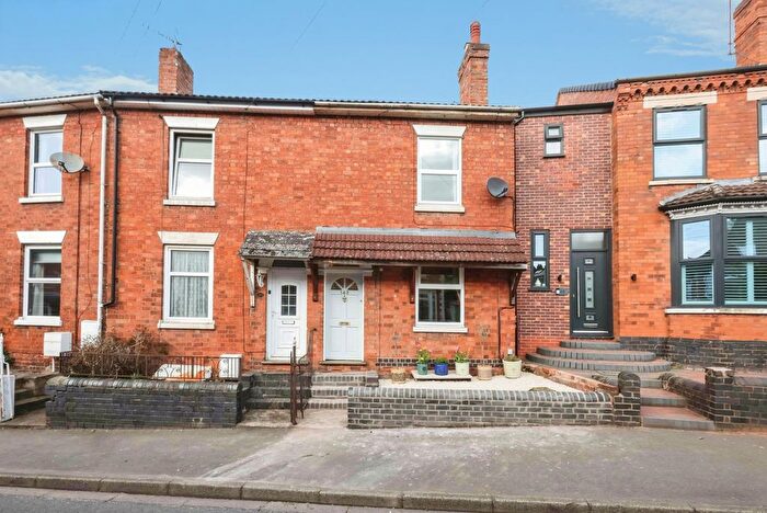 2 Bedroom Detached House For Sale In Lansdowne Road, Worcester, Worcestershire, WR3